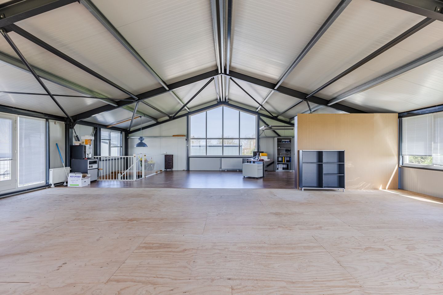 Bekijk foto 4 van Neerlandia 9-C