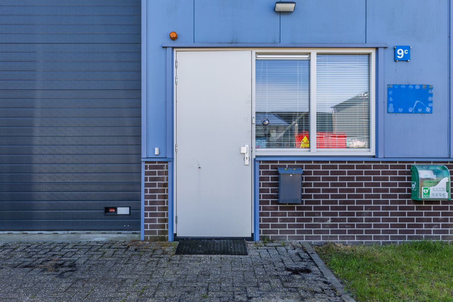 Bekijk foto 3 van Neerlandia 9-C