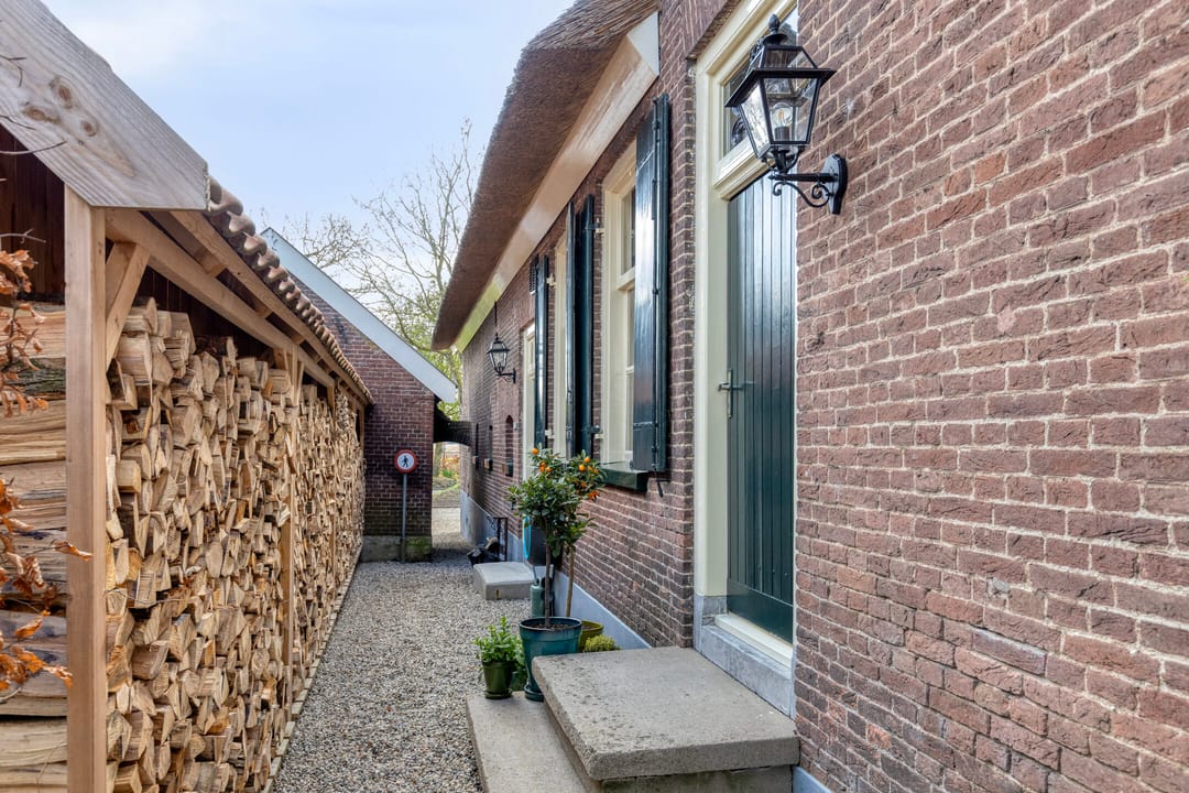 Foto 83 van Boveneindsestraat 25