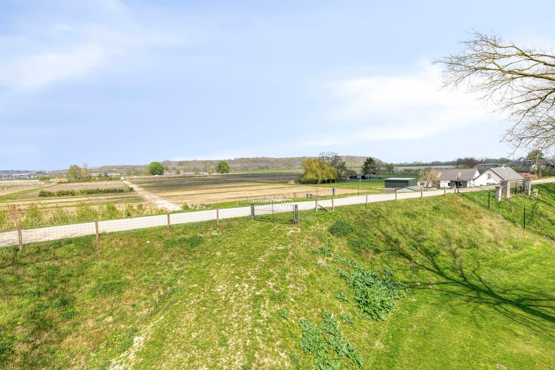 Foto 98 van Boveneindsestraat 25