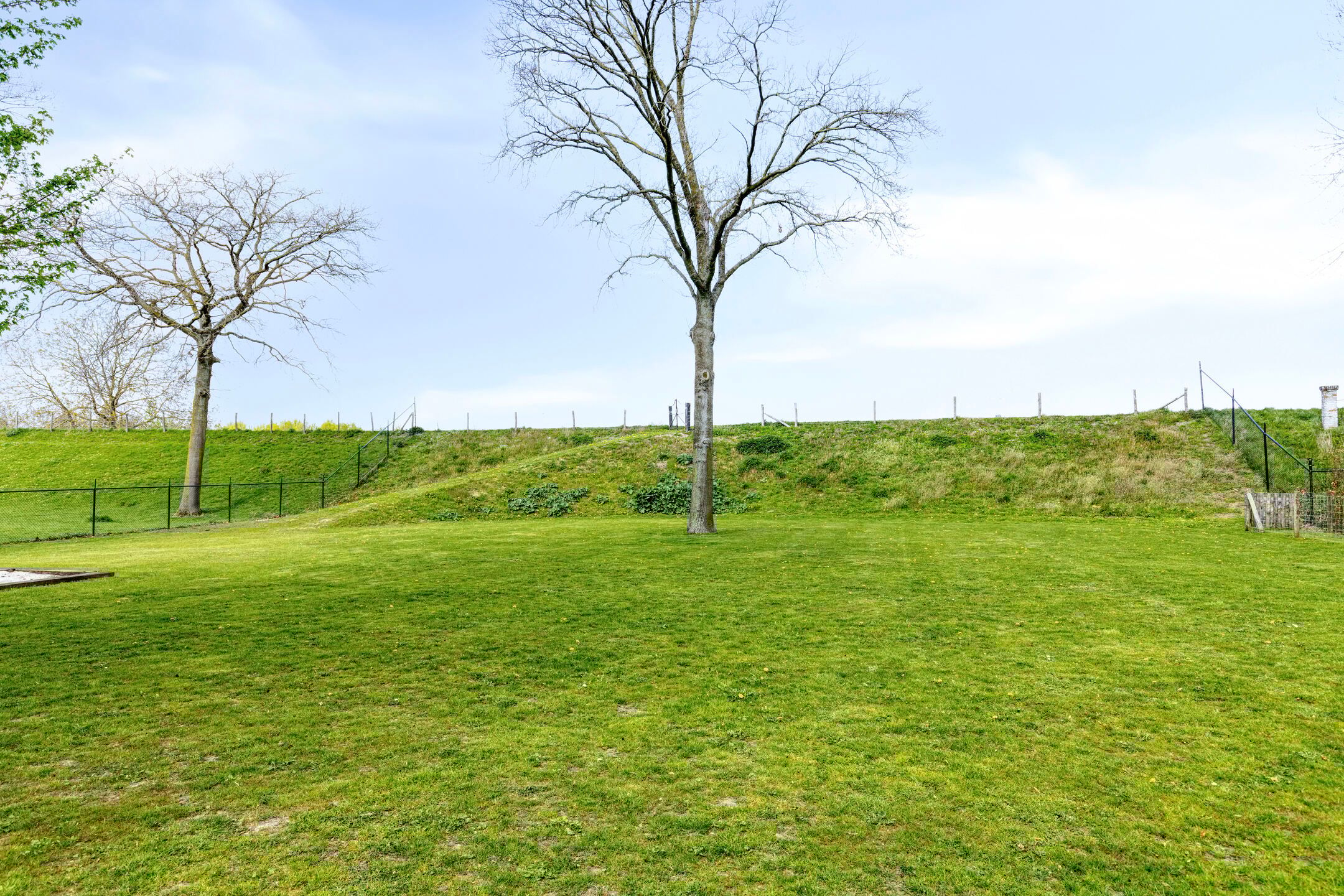 Foto 99 van Boveneindsestraat 25