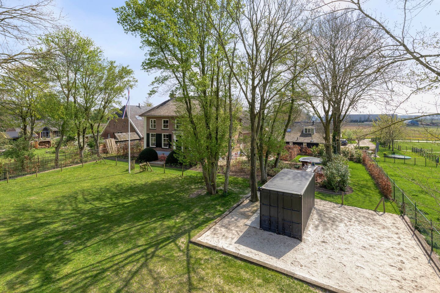 Foto 95 van Boveneindsestraat 25