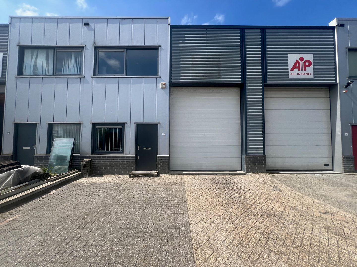 Bekijk foto 1 van Ambachtsweg 37-b