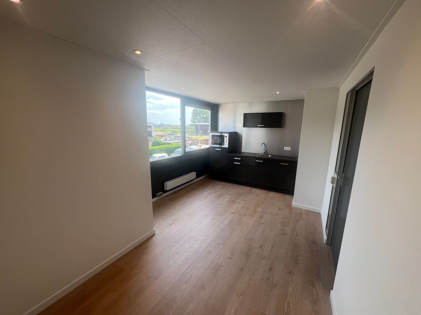 Bekijk foto 4 van Ambachtsweg 37-b