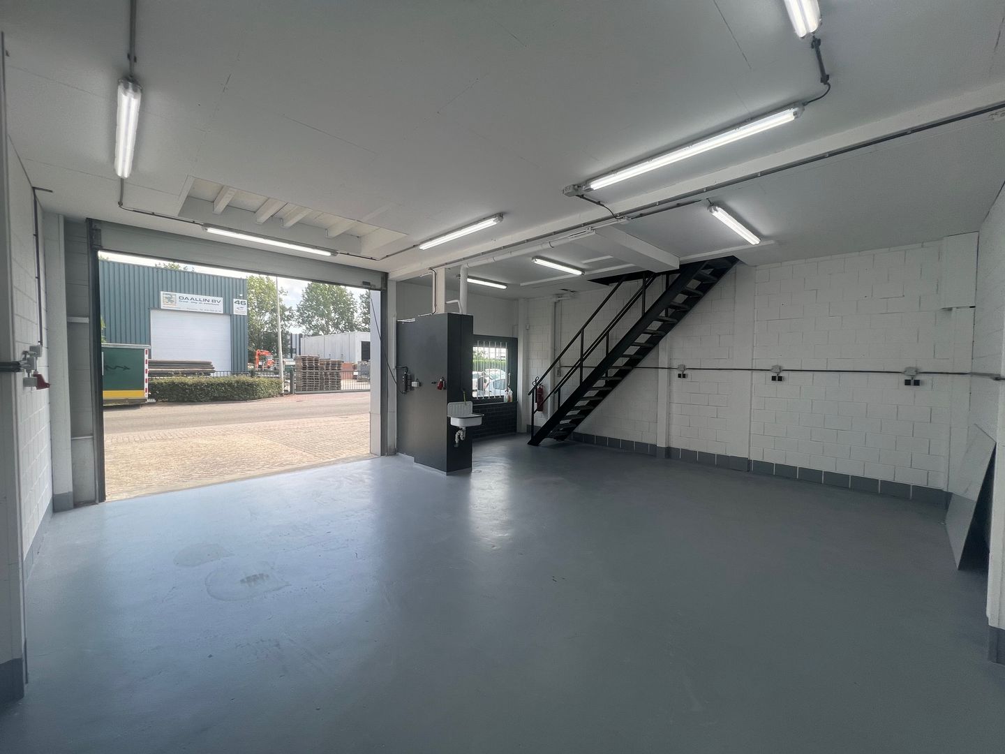 Bekijk foto 2 van Ambachtsweg 37-b