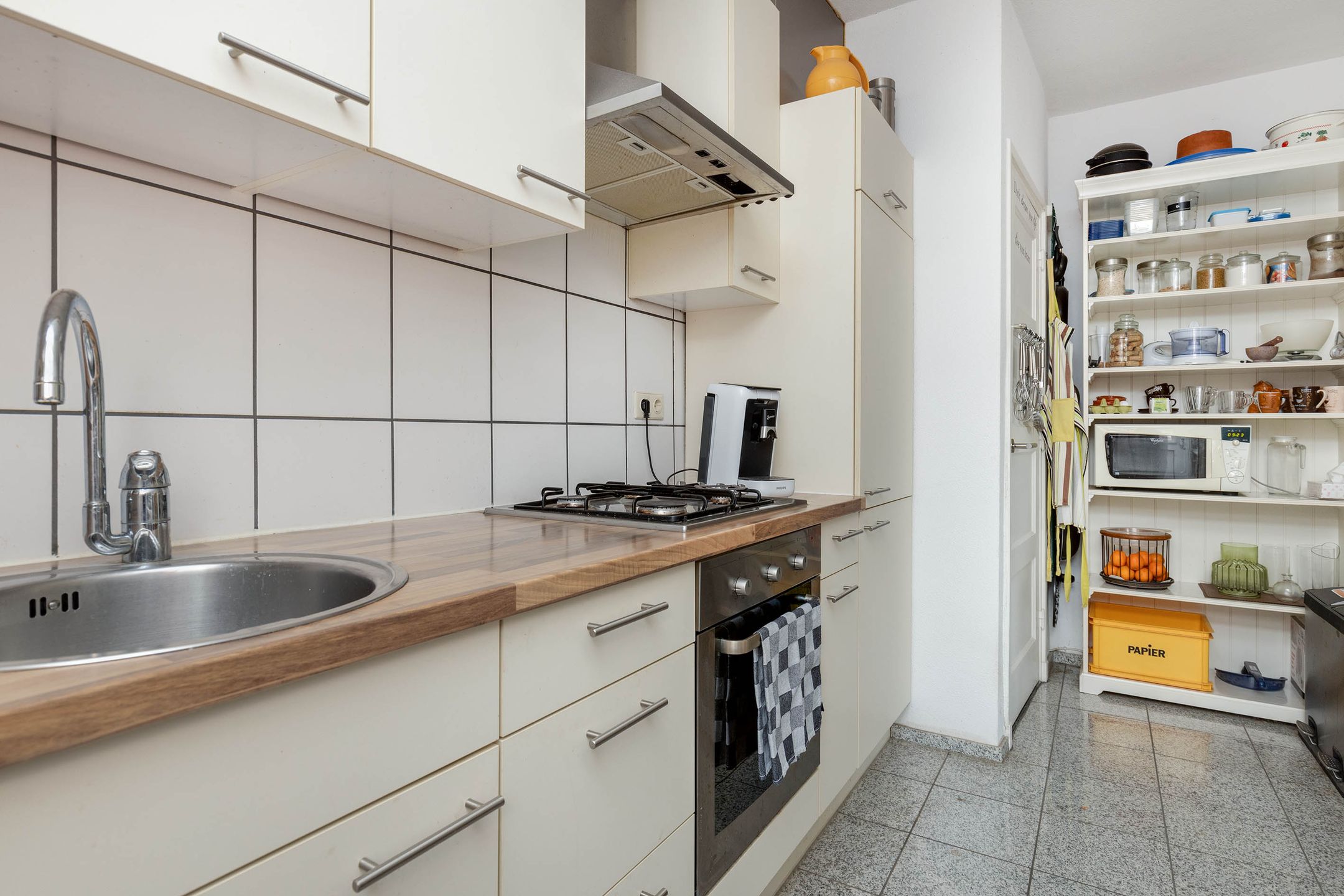 Photo 12 of Landweringstraat 80