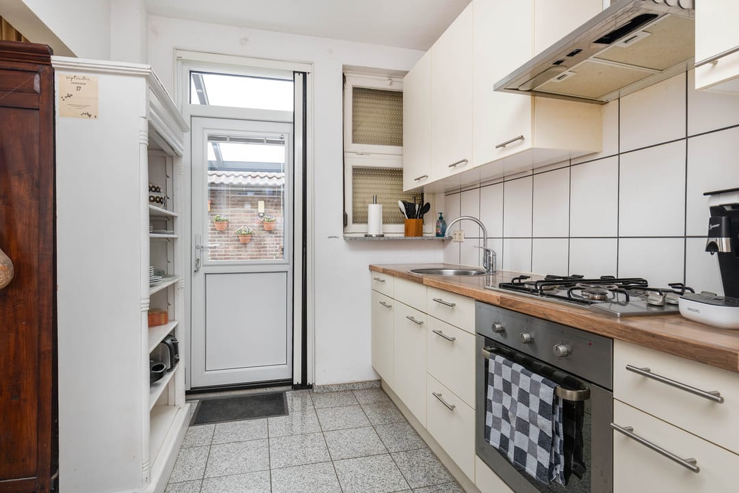 Photo 11 of Landweringstraat 80