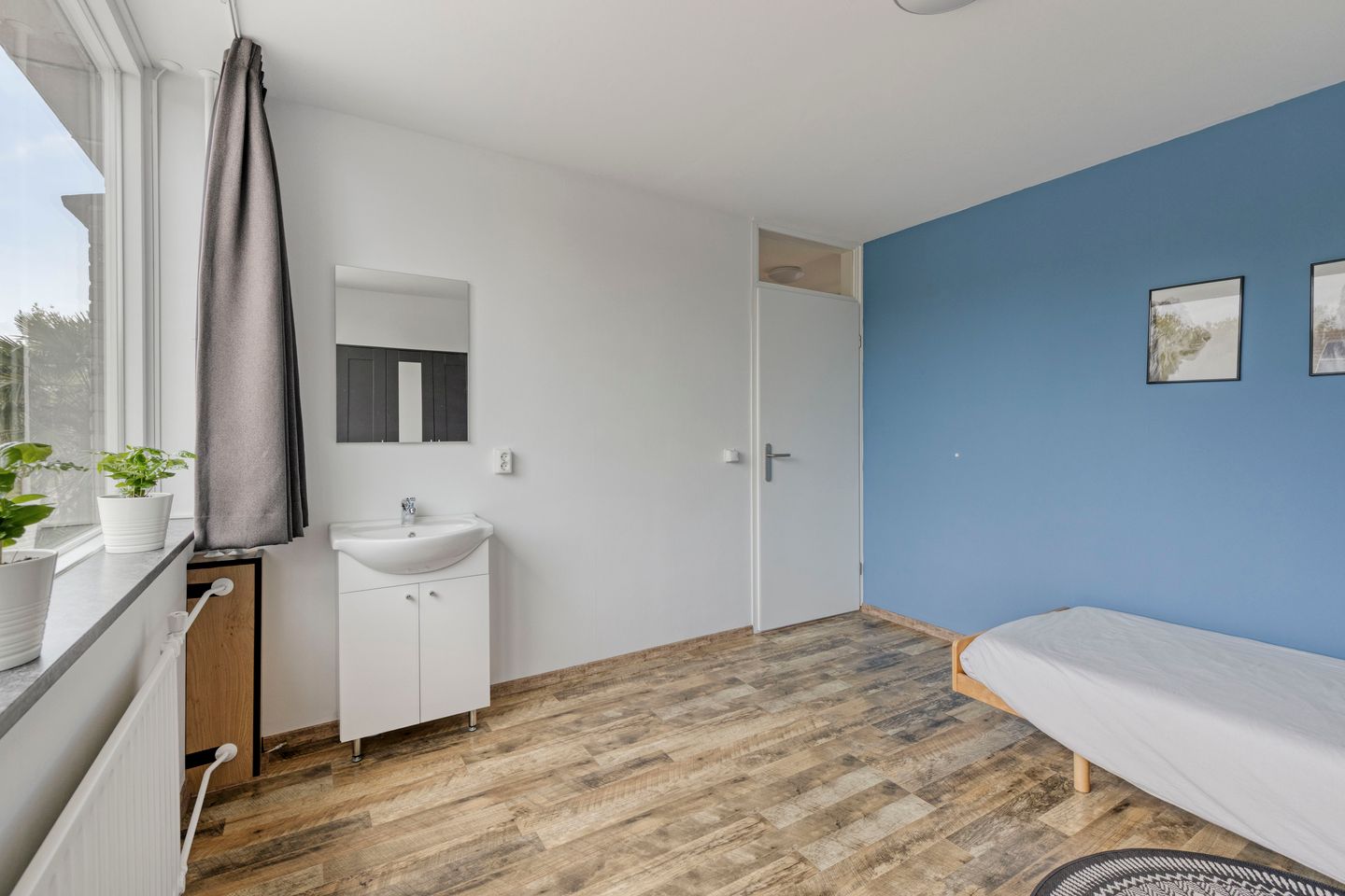 Photo 25 of Van Hogendorplaan 12