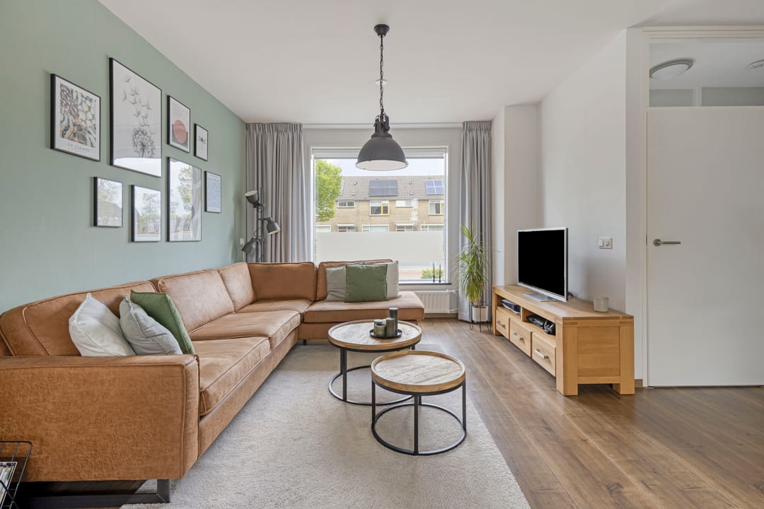 Photo 7 of Van Hogendorplaan 12