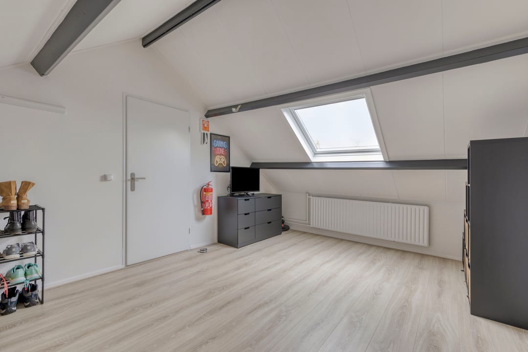 Photo 32 of Van Hogendorplaan 12