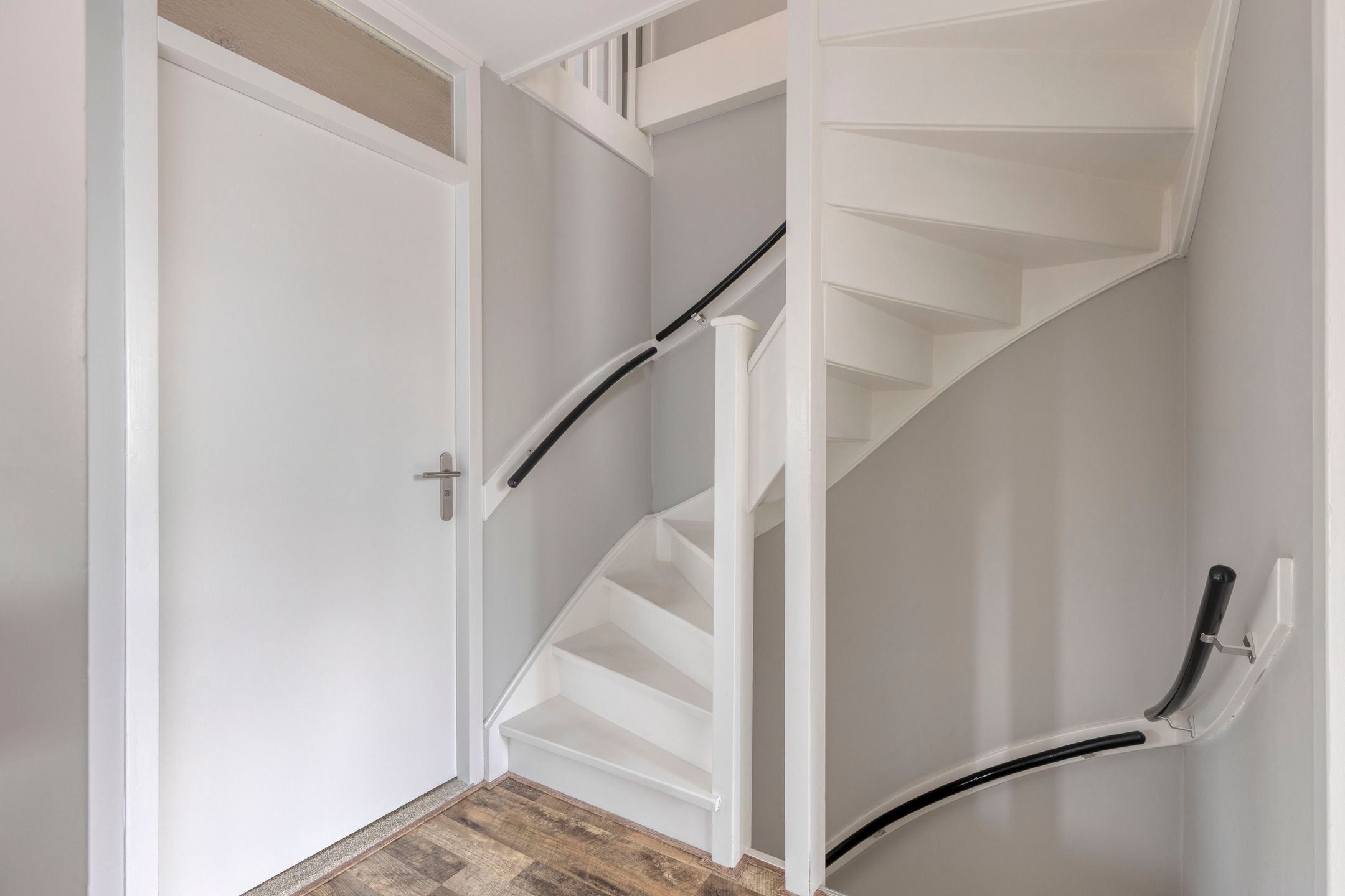 Photo 21 of Van Hogendorplaan 12