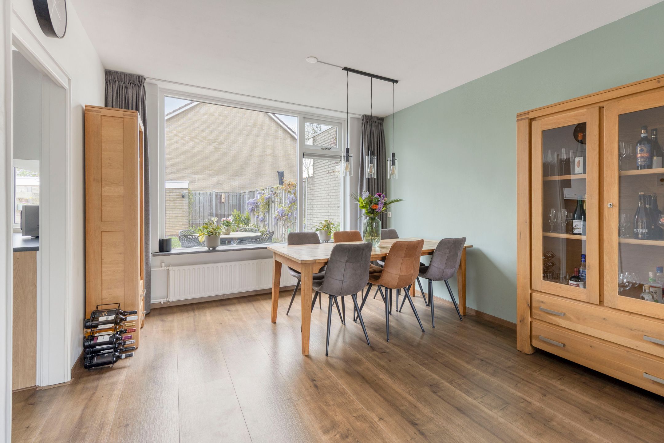 Photo 12 of Van Hogendorplaan 12