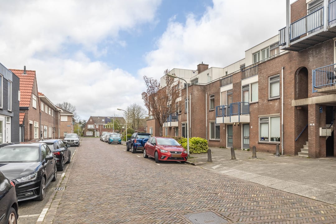 Foto 43 van C.H. Moensstraat 17