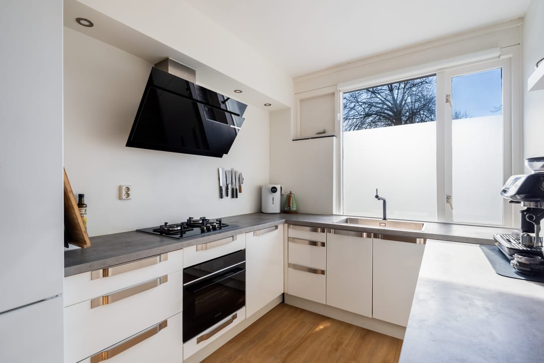 Foto 16 van Albert Schweitzerlaan 215