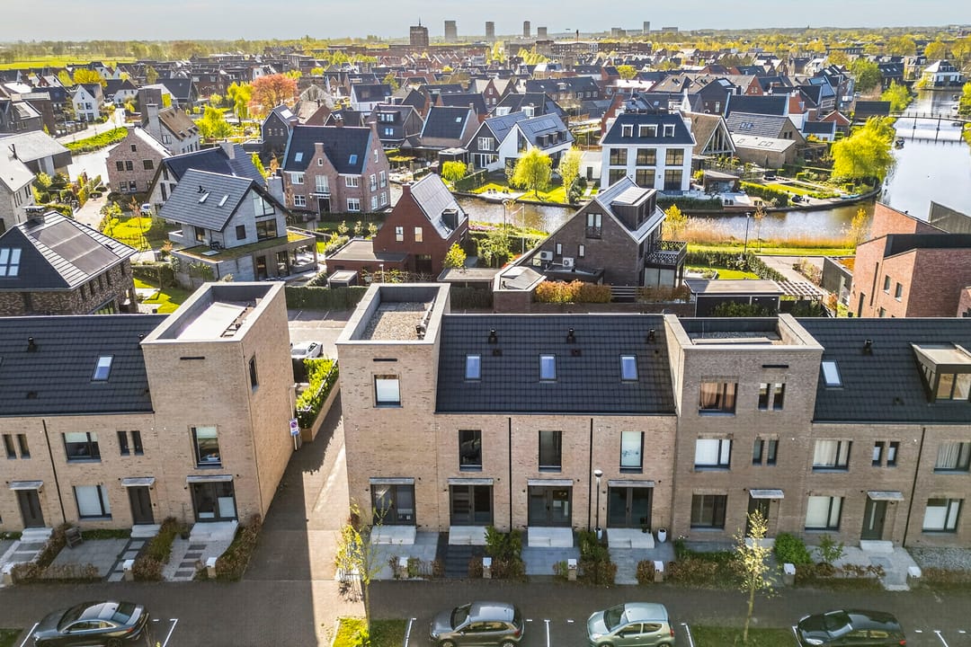 Foto 38 van Tiellaan 90