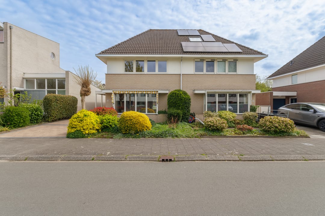 Foto 8 van A. Jacobsstraat 74