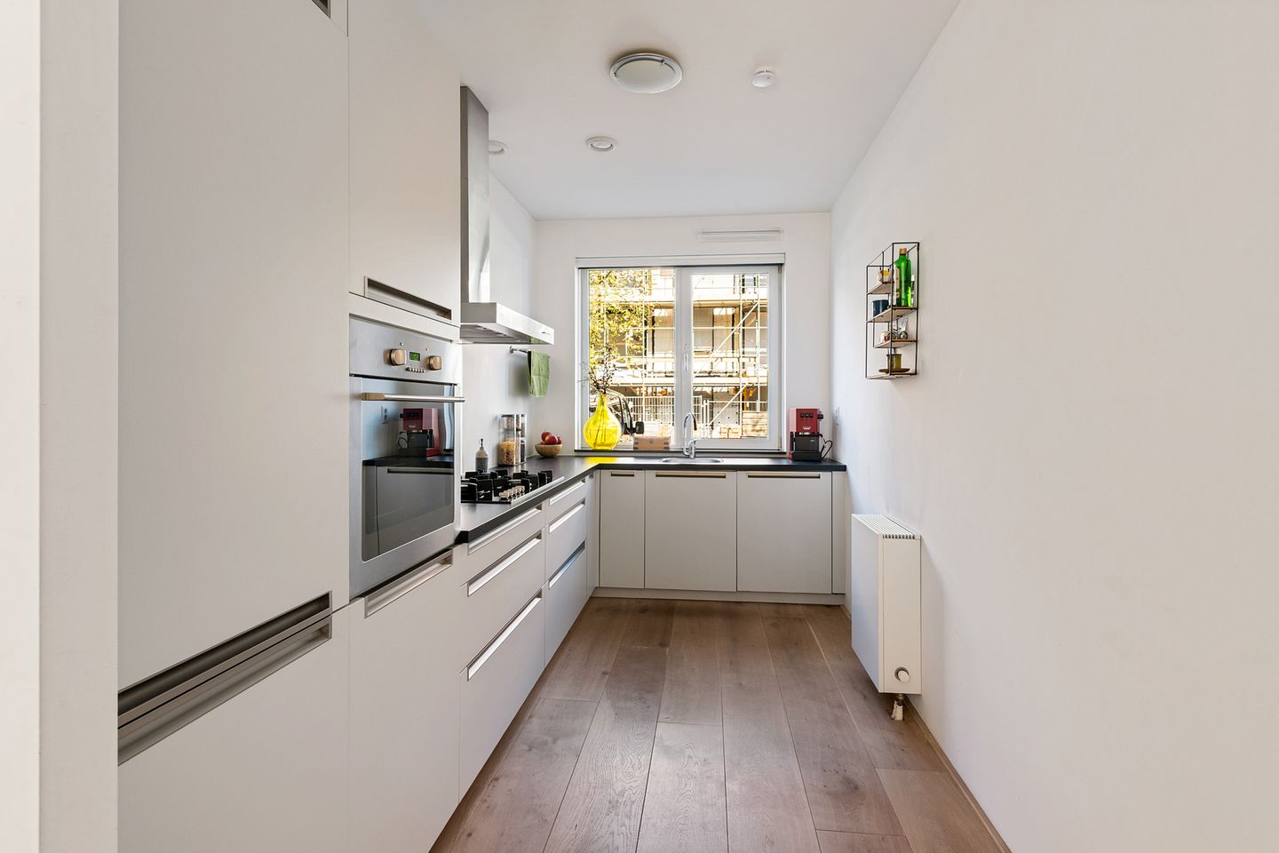 Photo 14 of van Angerenstraat 17
