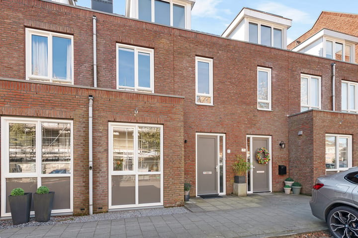 Foto 3 van van Angerenstraat 17