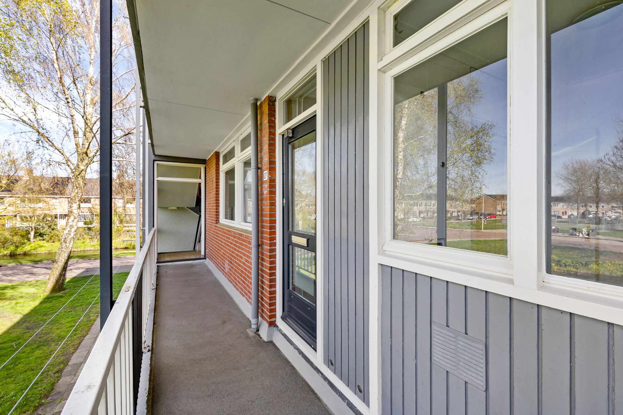 Foto 12 van Scherwolderhemstraat 27