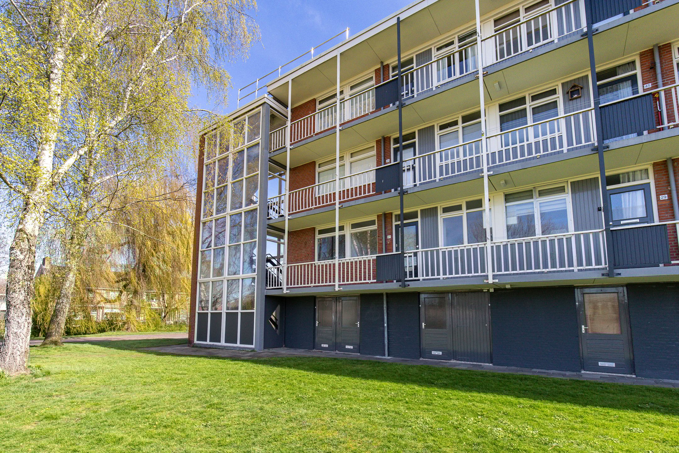 Foto 33 van Scherwolderhemstraat 27