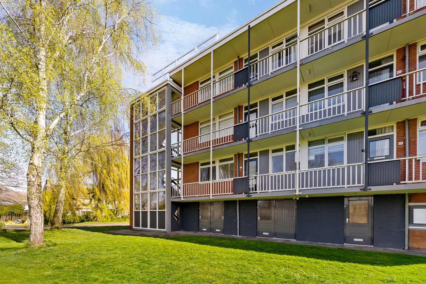 Foto 5 van Scherwolderhemstraat 27