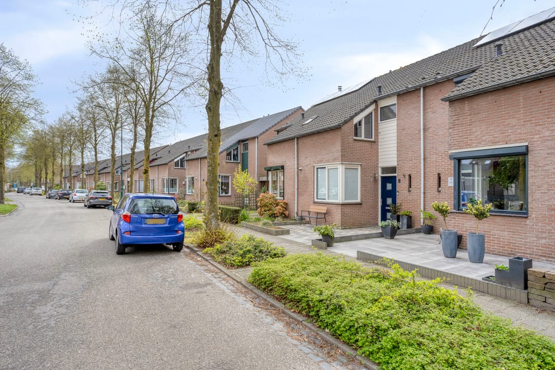 Photo 43 of Leharstraat 6