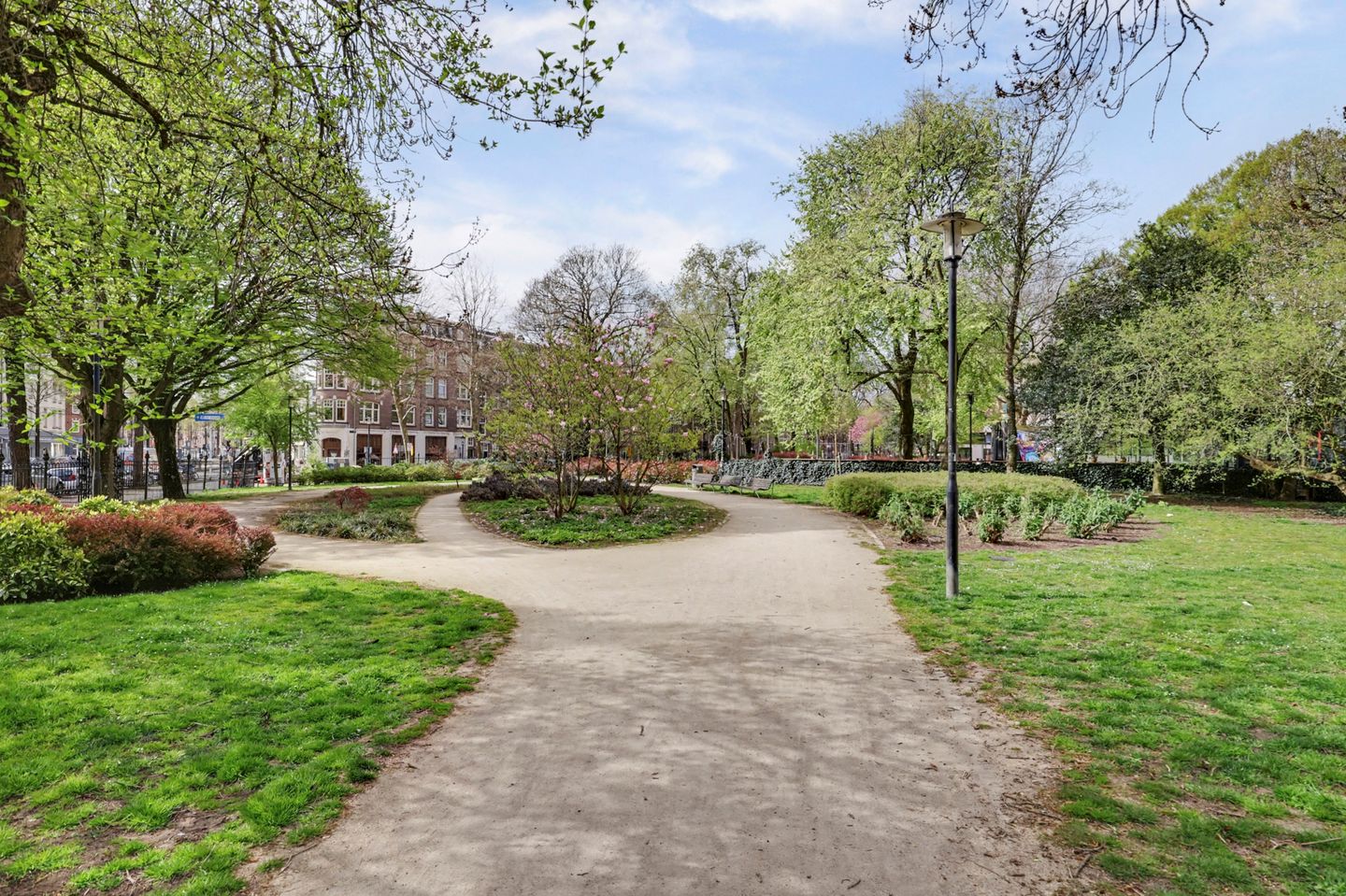 Foto 29 van Van Houweningenstraat 58-H