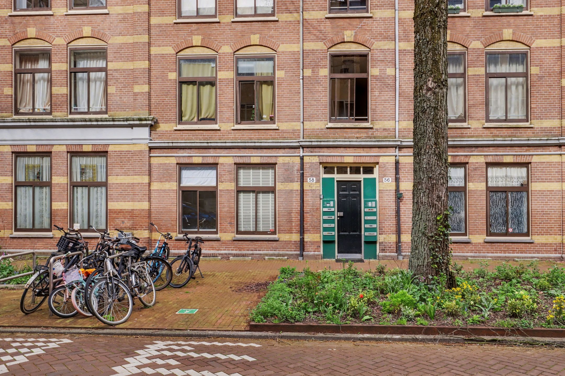 Foto 6 van Van Houweningenstraat 58-H