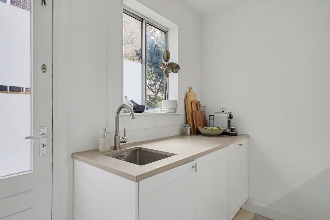 Foto 22 van Van Houweningenstraat 58-H