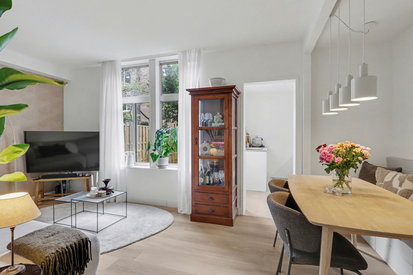 Foto 14 van Van Houweningenstraat 58-H