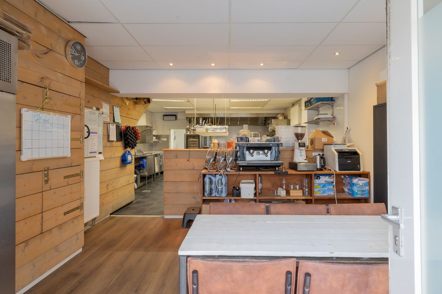 Bekijk foto 2 van Spaarndammerstraat 66-H