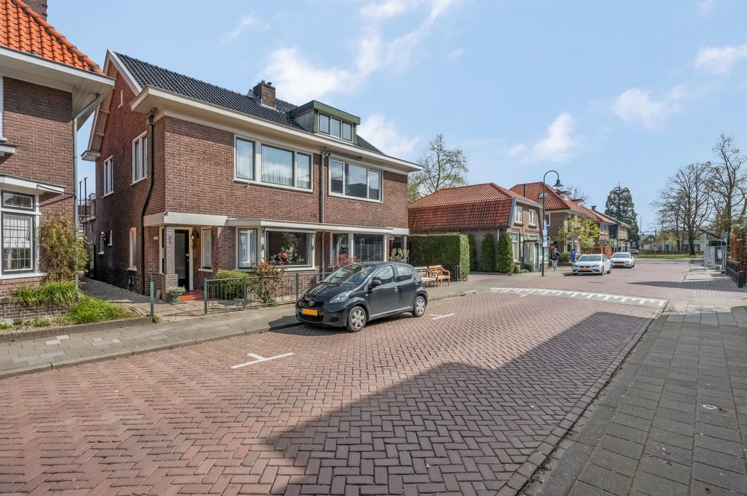 Foto 8 van Nairacstraat 27