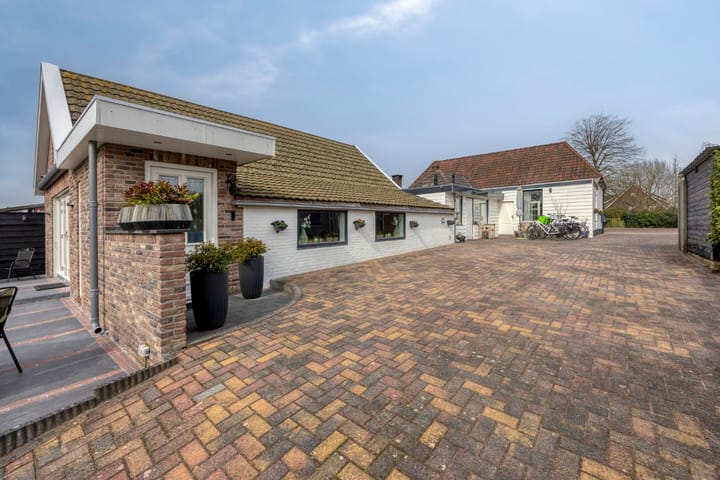 Photo 4 of Voorsterweg 59