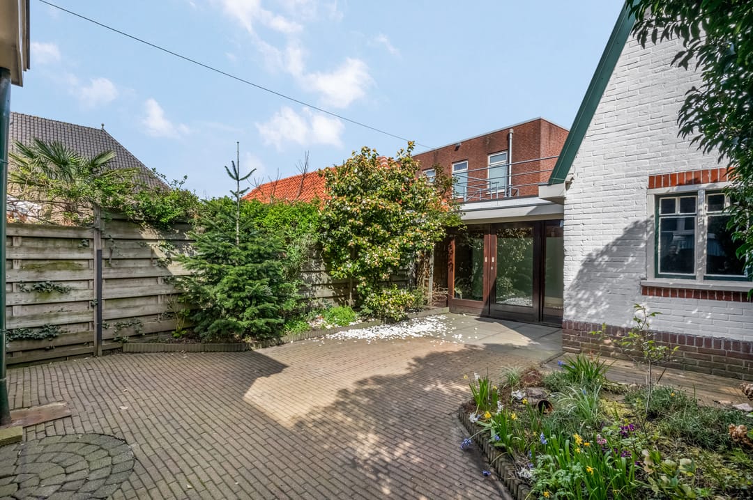 Foto 32 van Nairacstraat 27