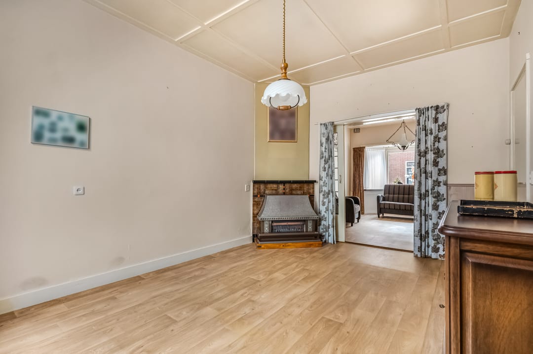 Foto 13 van Nairacstraat 27