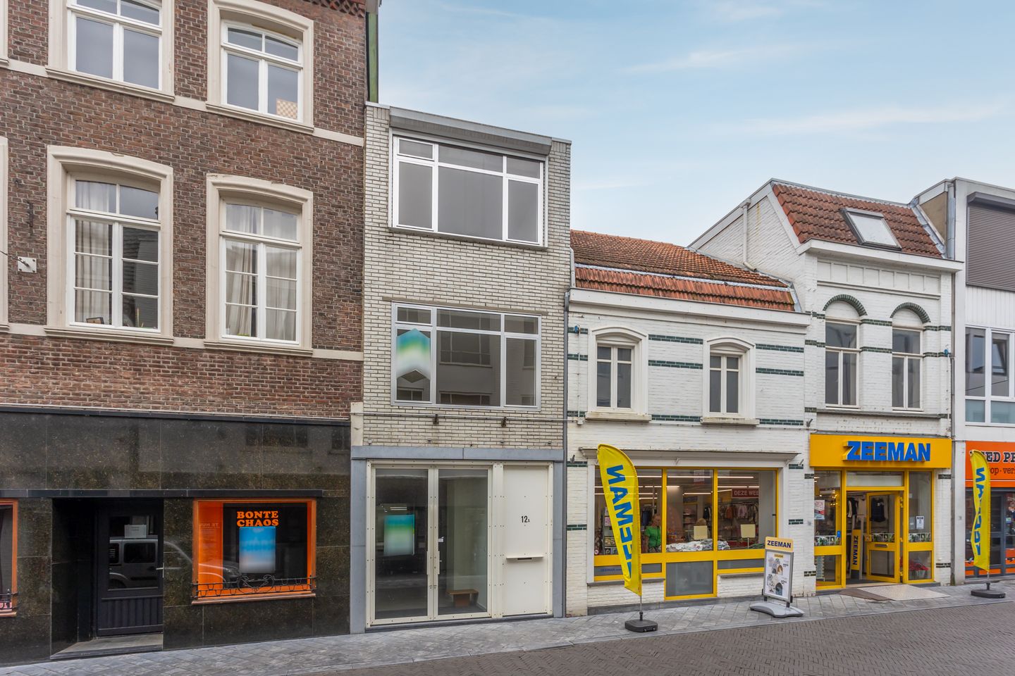 View photo 3 of Voorstad 12