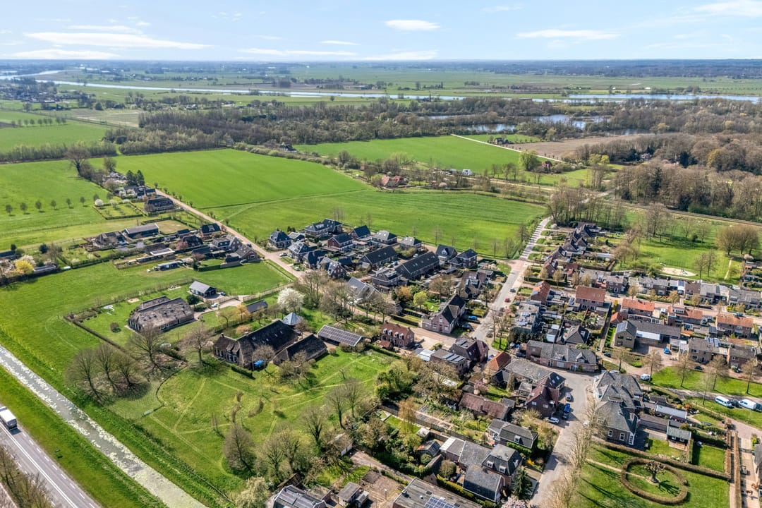 Foto 47 van Dirc van Herxenweg 3