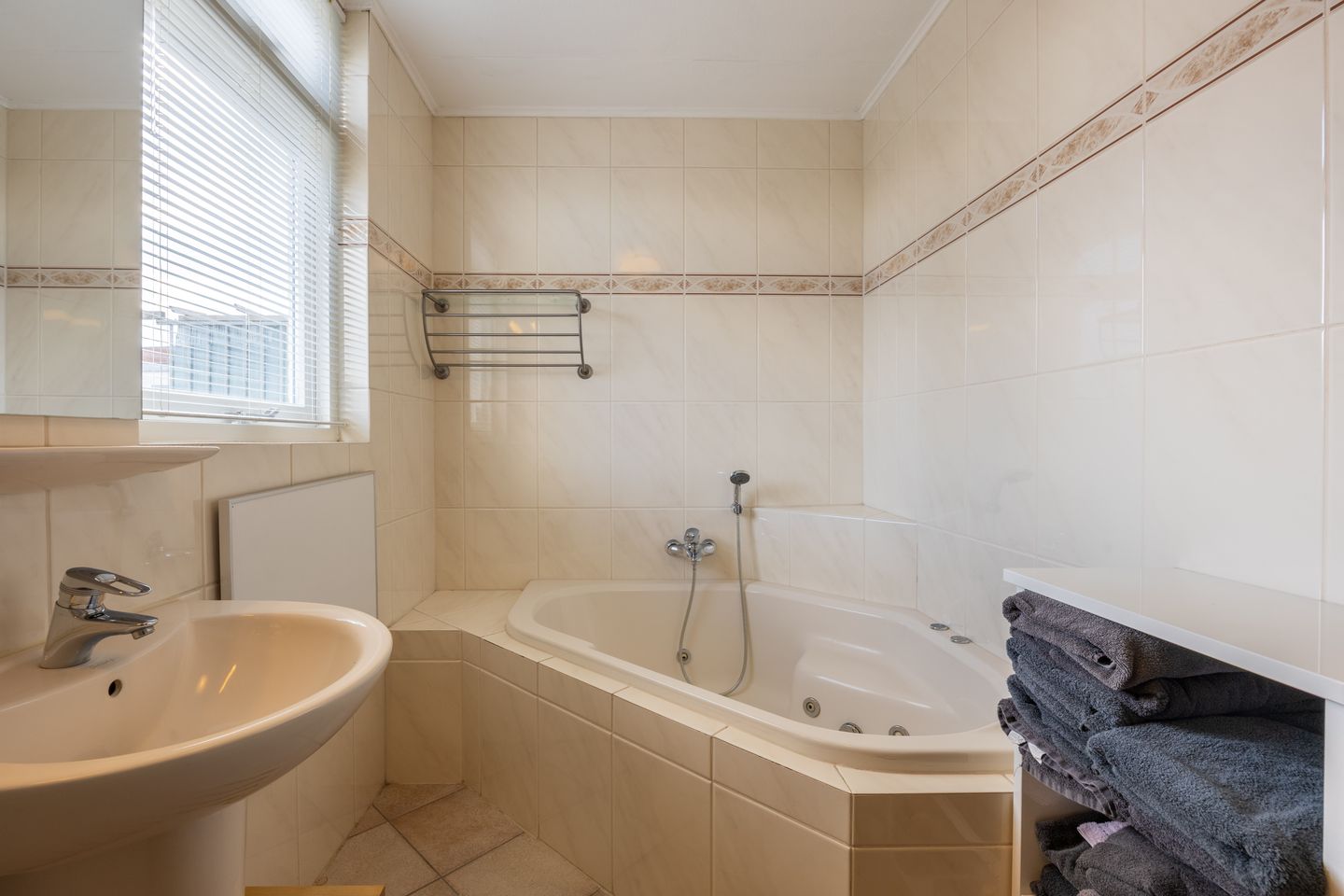 Foto 14 van Helvoirtseweg 165