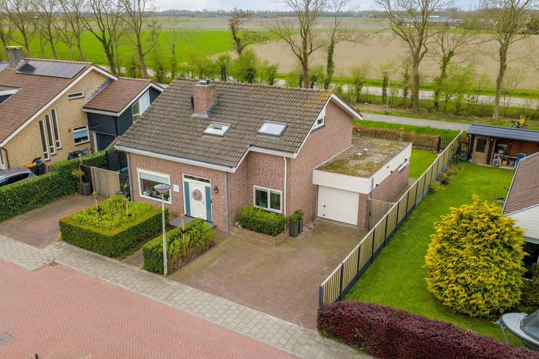 Photo 2 of Langeweide 303