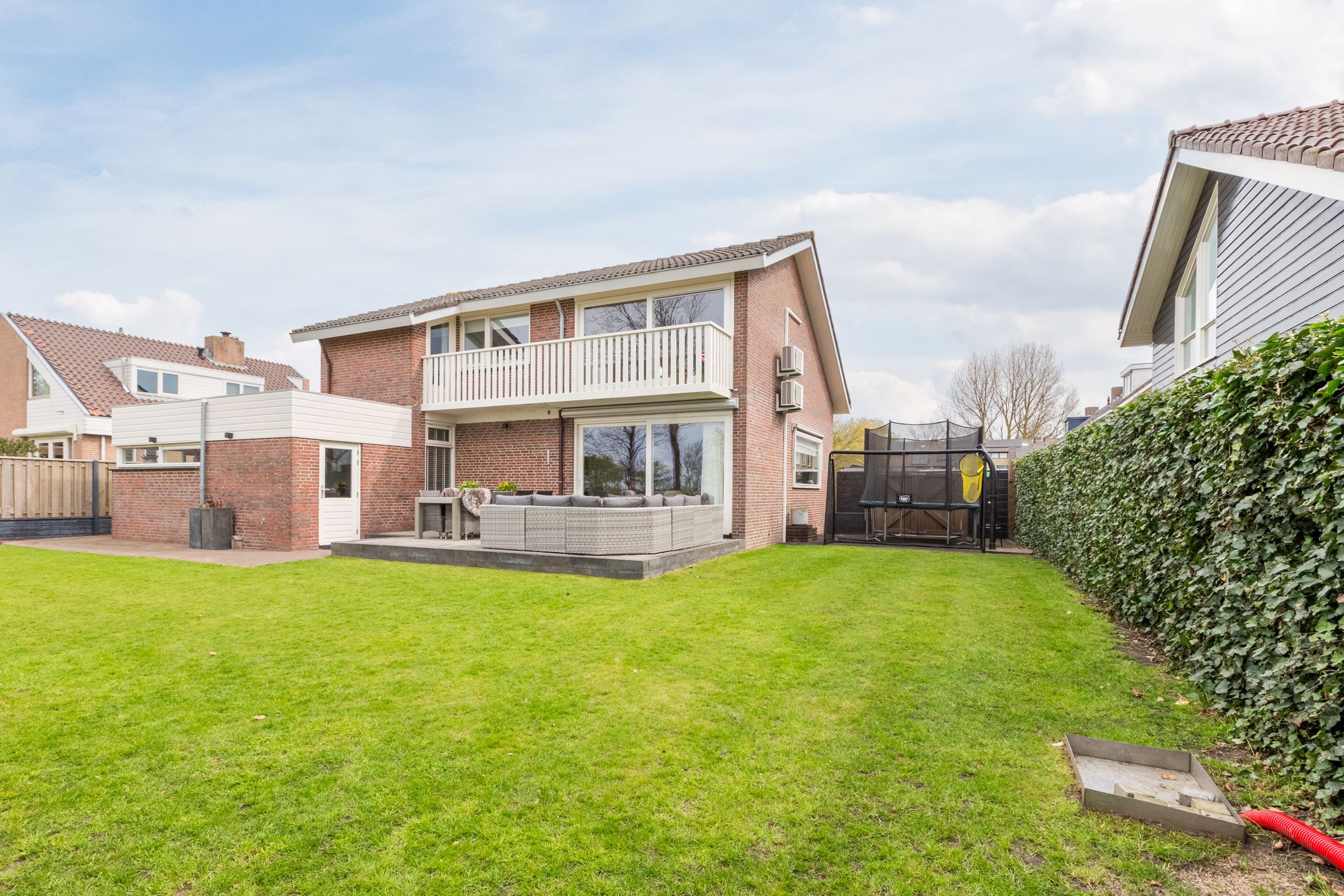 Photo 3 of Langeweide 303