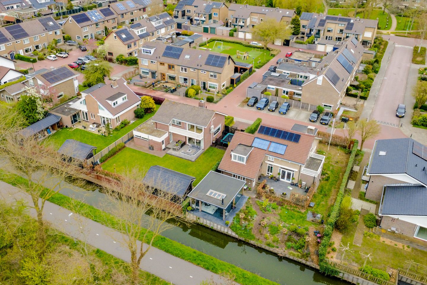 Photo 55 of Langeweide 303