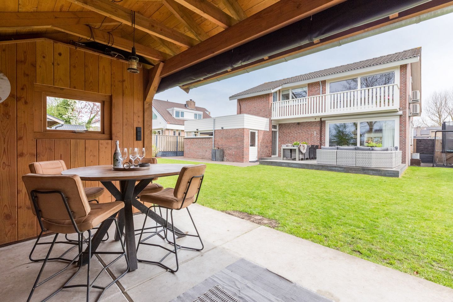 Photo 49 of Langeweide 303