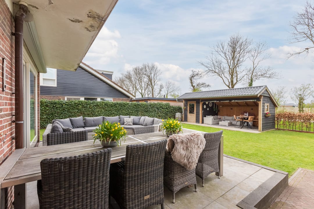 Photo 43 of Langeweide 303