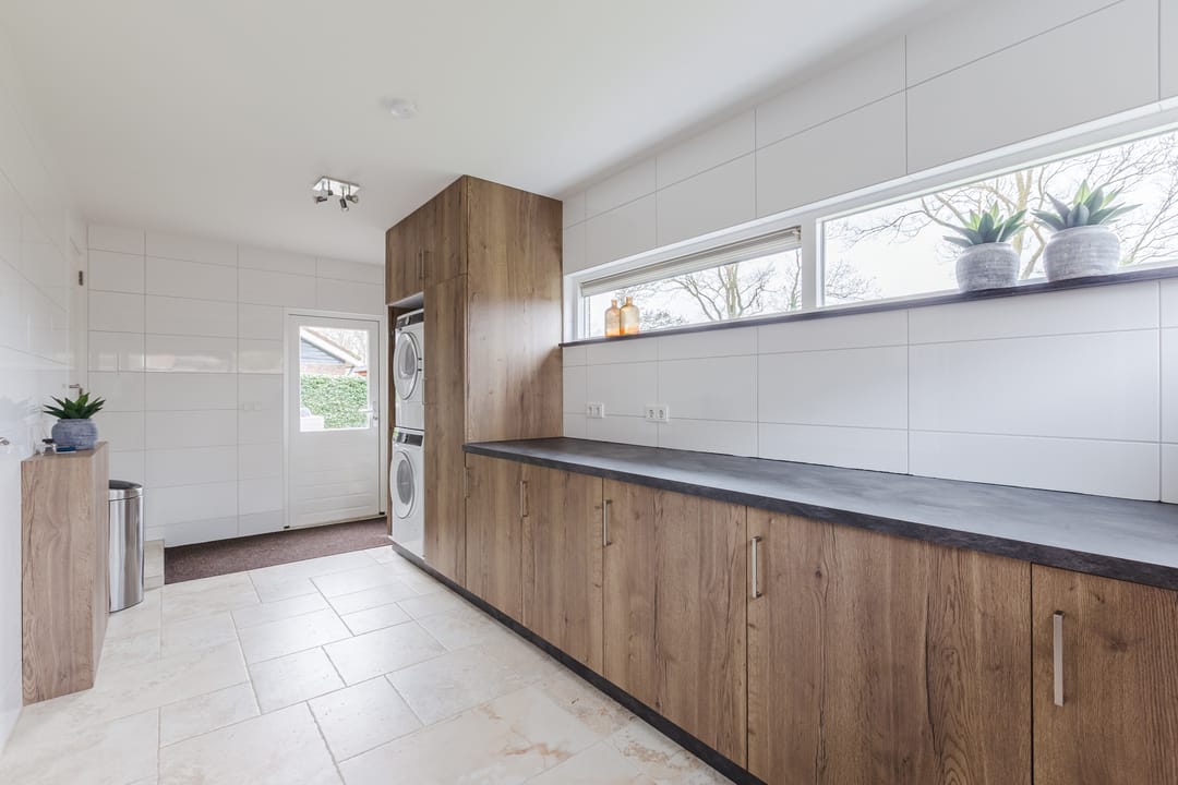 Photo 23 of Langeweide 303