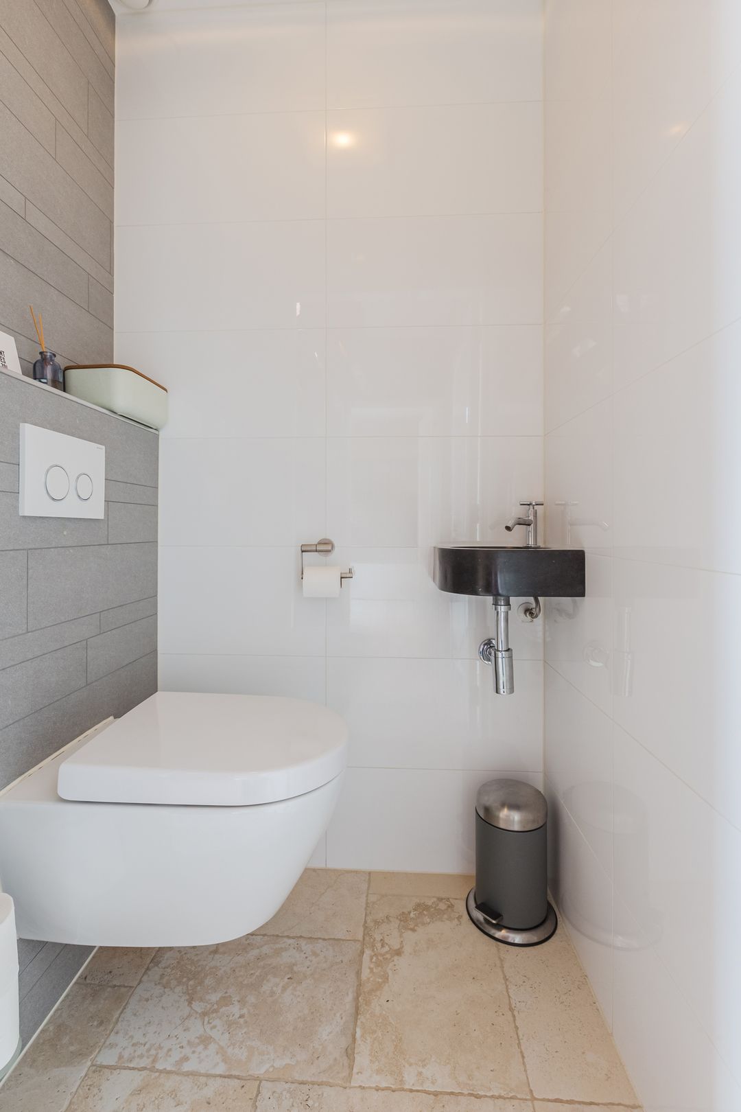 Photo 11 of Langeweide 303