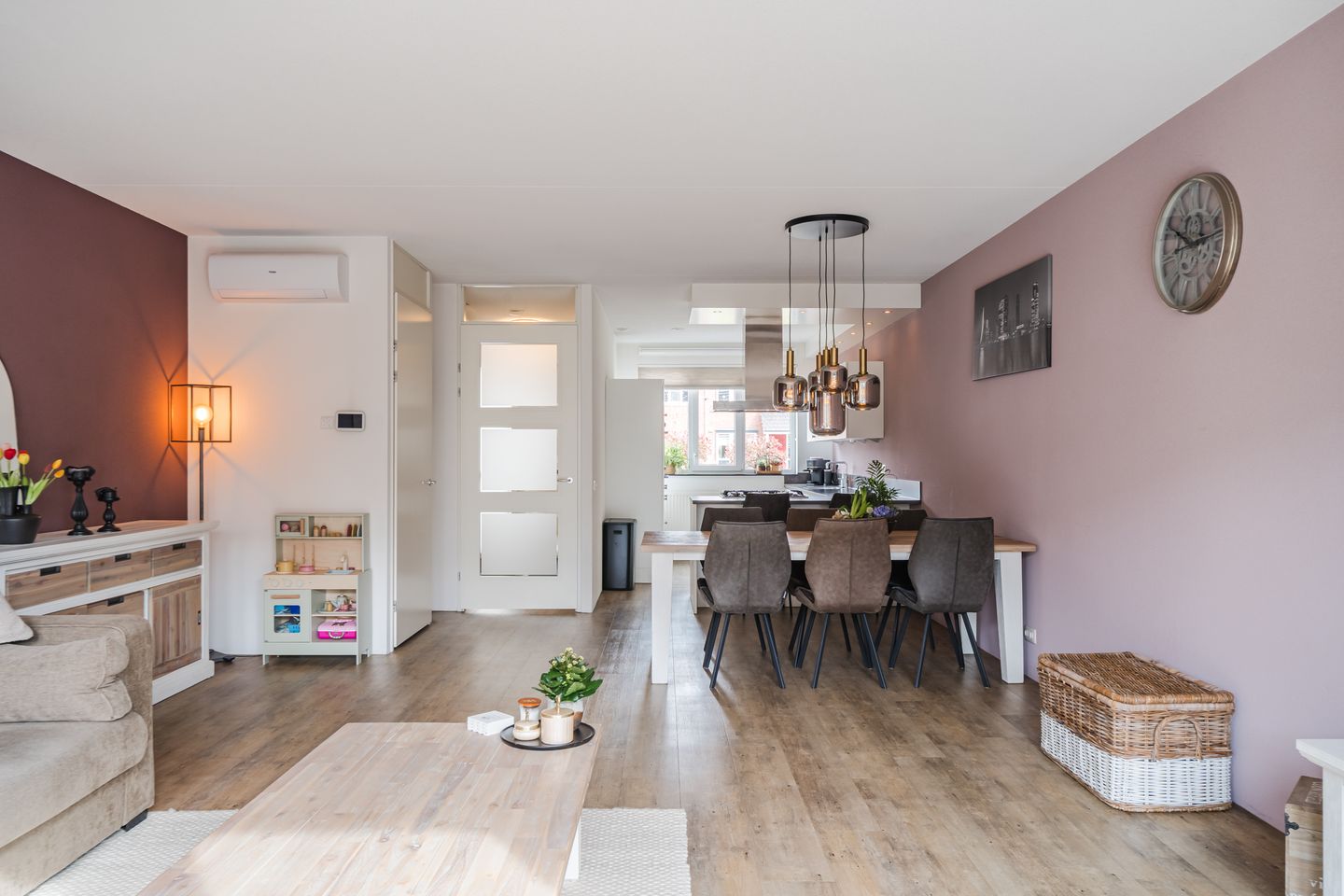 Photo 10 of Snoek 27