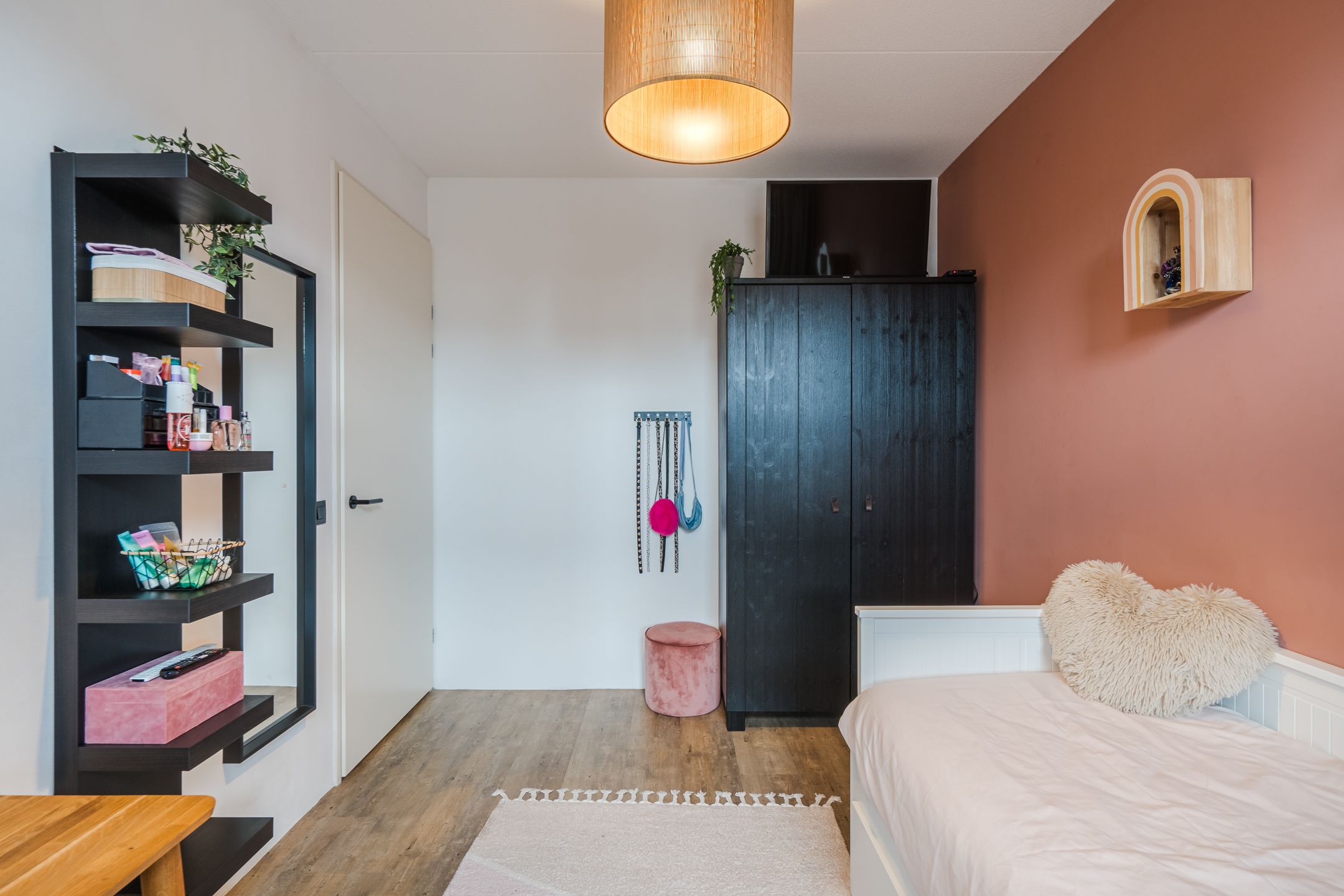 Photo 24 of Snoek 27