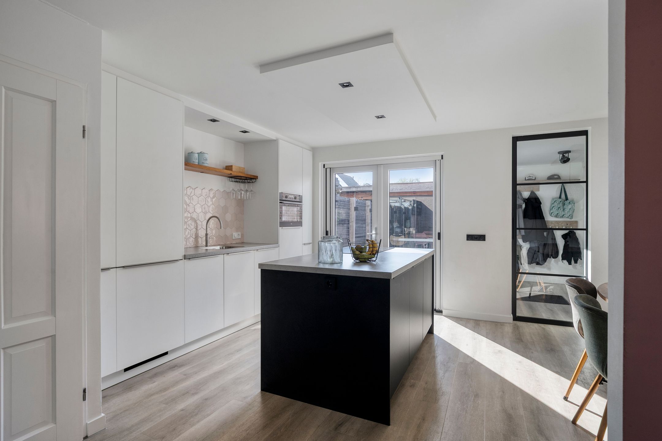 Photo 9 of Veldmanserve 63