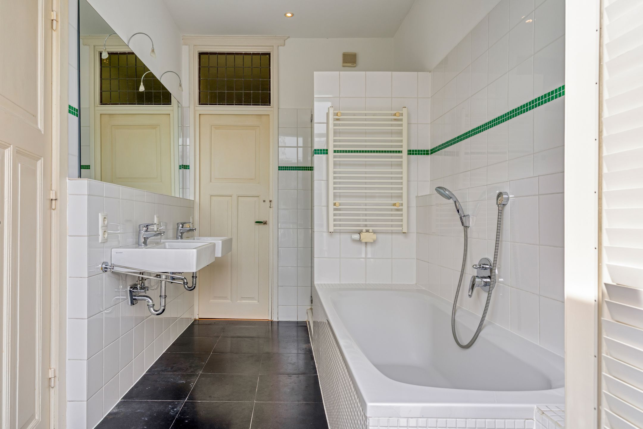 Foto 30 van Van Beverningkstraat 146