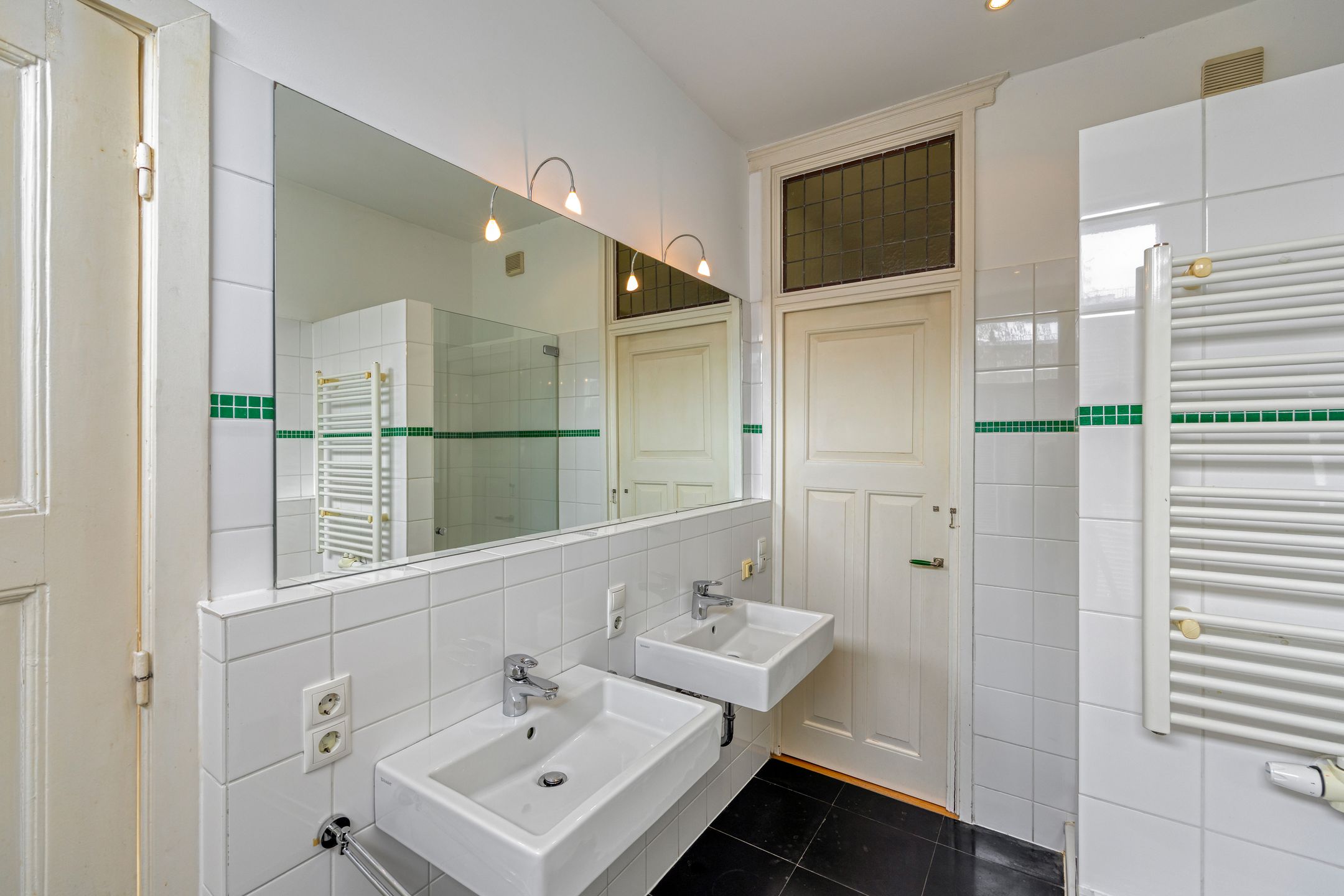 Foto 33 van Van Beverningkstraat 146